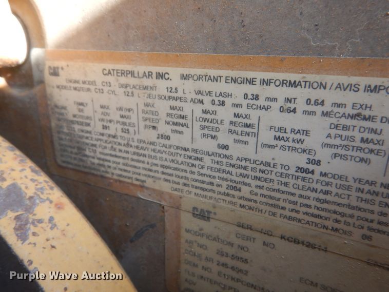 image for item DD4443 2005 Peterbilt 387 semi truck