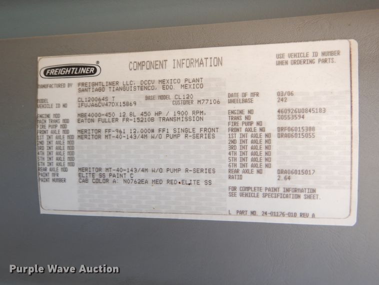 image for item DD4458 2007 Freightliner Columbia CL120 semi truck