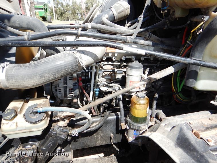 image for item DD4458 2007 Freightliner Columbia CL120 semi truck