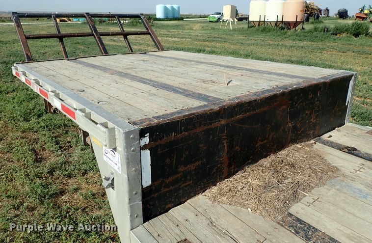 image for item DE5529 2006 Transcraft DTL-2100 drop deck equipment trailer