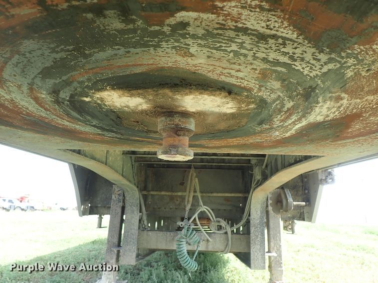 image for item DE5529 2006 Transcraft DTL-2100 drop deck equipment trailer