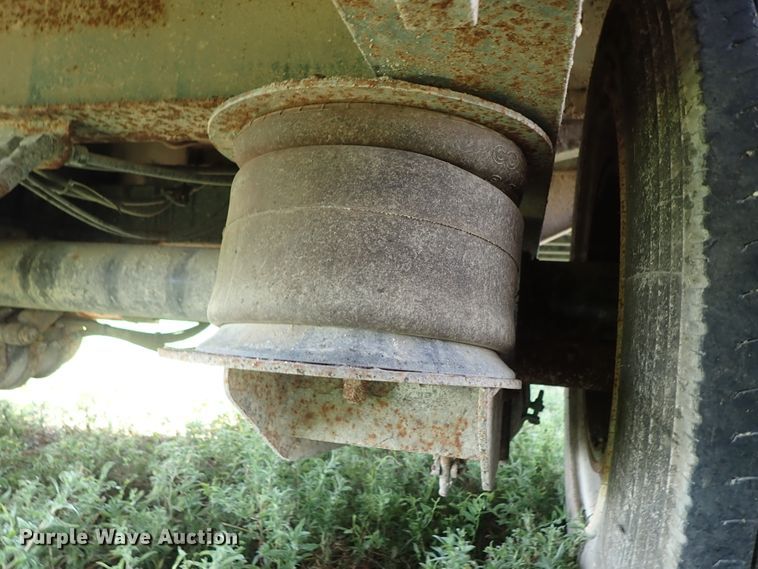 image for item DE5529 2006 Transcraft DTL-2100 drop deck equipment trailer