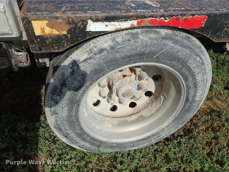 image for item DE5529 2006 Transcraft DTL-2100 drop deck equipment trailer