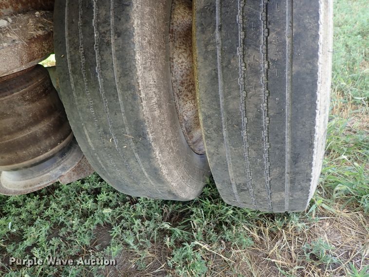 image for item DE5529 2006 Transcraft DTL-2100 drop deck equipment trailer