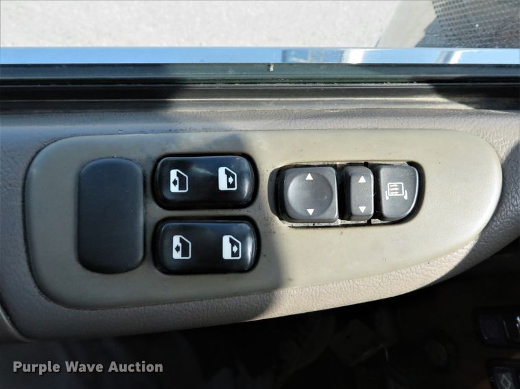 image for item DE8162 2006 Peterbilt 379 semi truck