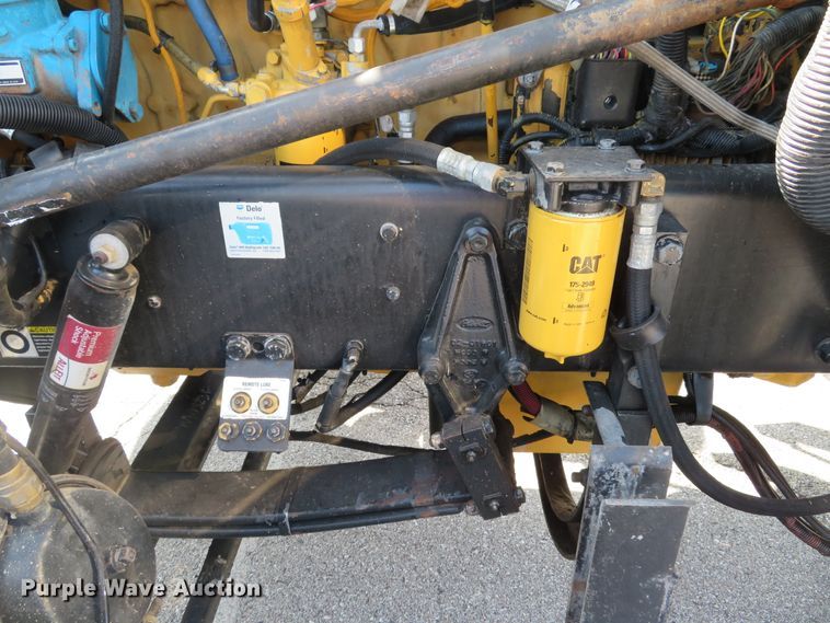 image for item DE8162 2006 Peterbilt 379 semi truck