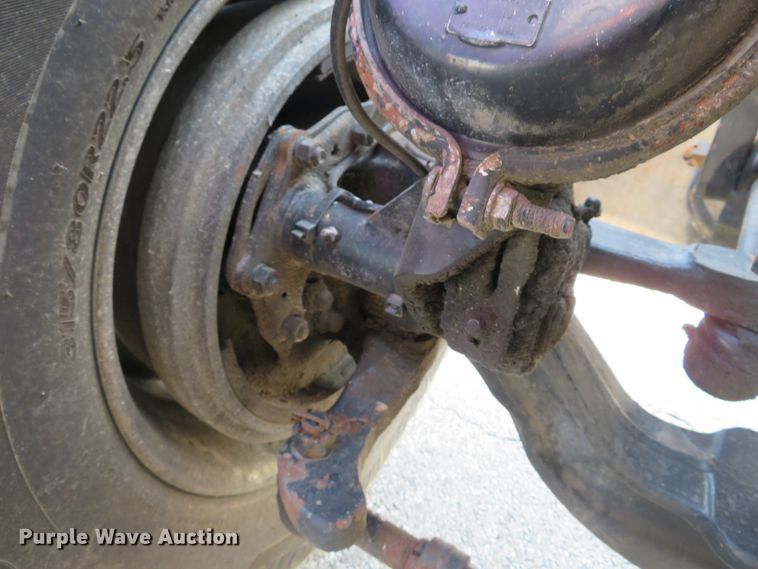 image for item DE8162 2006 Peterbilt 379 semi truck