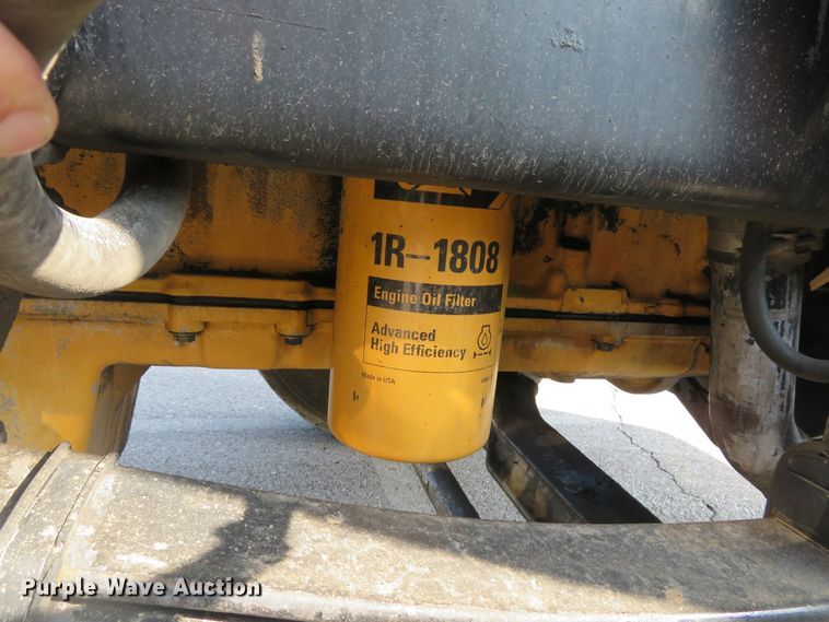 image for item DE8162 2006 Peterbilt 379 semi truck