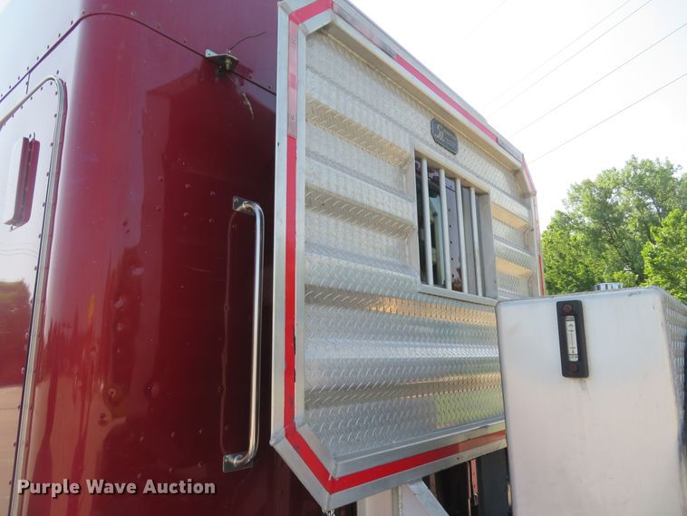 image for item DE8162 2006 Peterbilt 379 semi truck