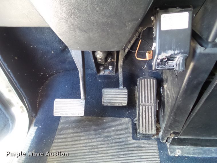 image for item DF0783 1992 Freightliner FLD112 semi truck