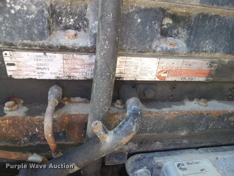 image for item DF0783 1992 Freightliner FLD112 semi truck