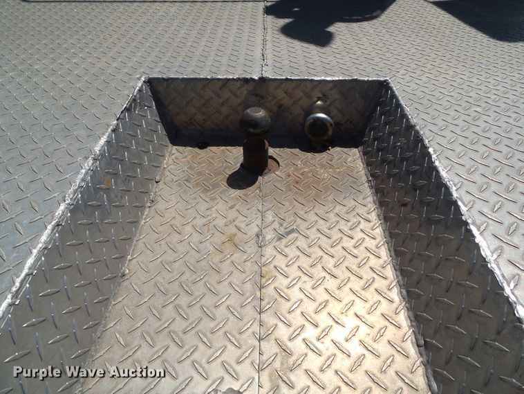 image for item DF0783 1992 Freightliner FLD112 semi truck