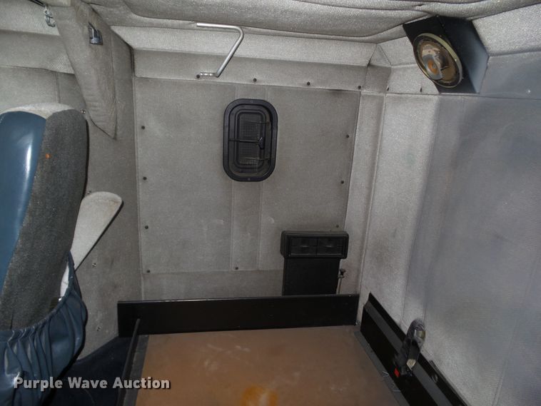 image for item DF0783 1992 Freightliner FLD112 semi truck