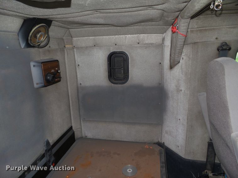 image for item DF0783 1992 Freightliner FLD112 semi truck