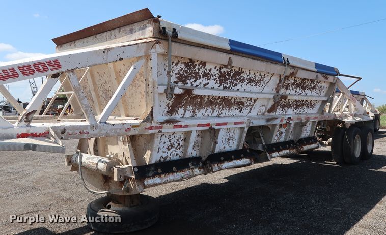 image for item DG4110 2002 Flowboy BD24 bottom dump trailer