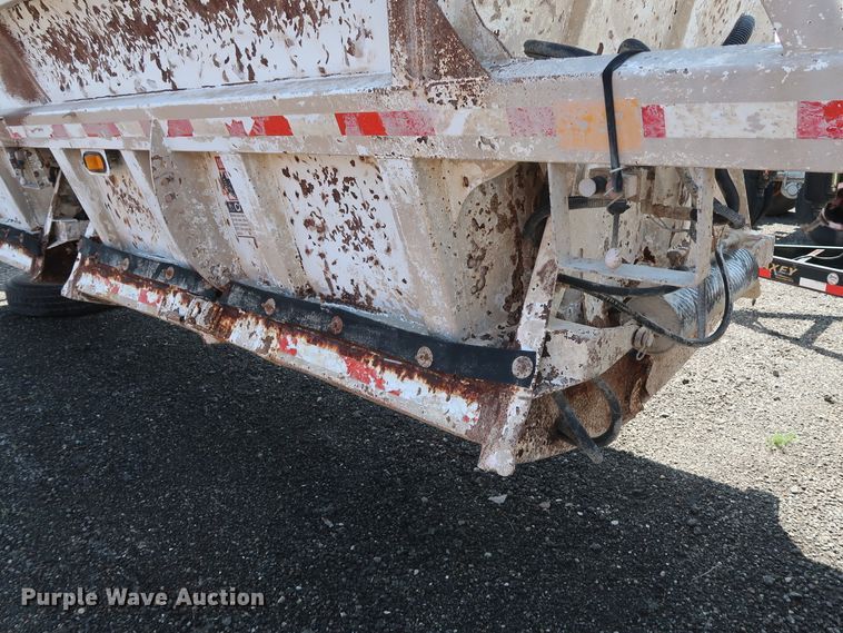 image for item DG4111 2002 Flowboy BD24 bottom dump trailer