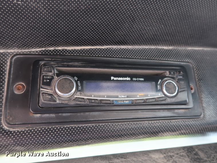 image for item DG4125 1996 Mack CH613 semi truck