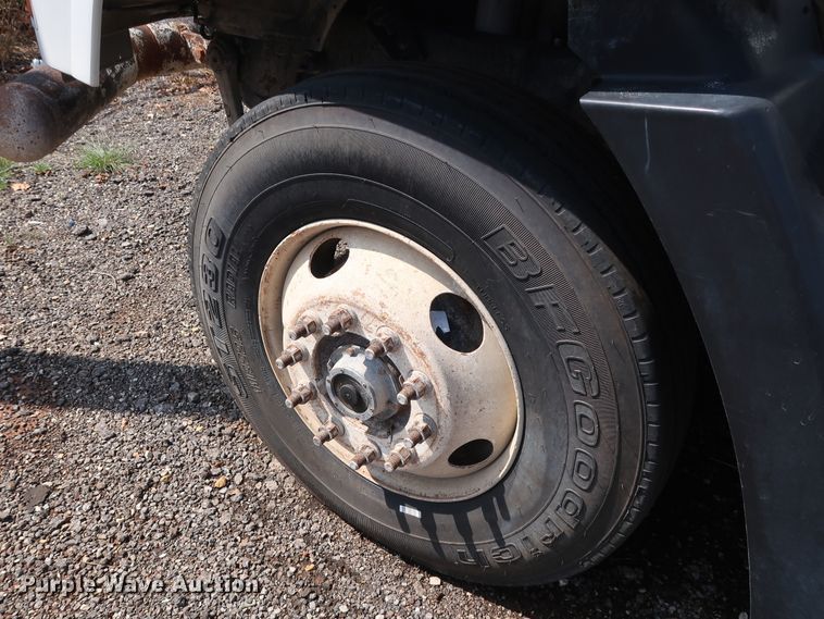 image for item DG4125 1996 Mack CH613 semi truck