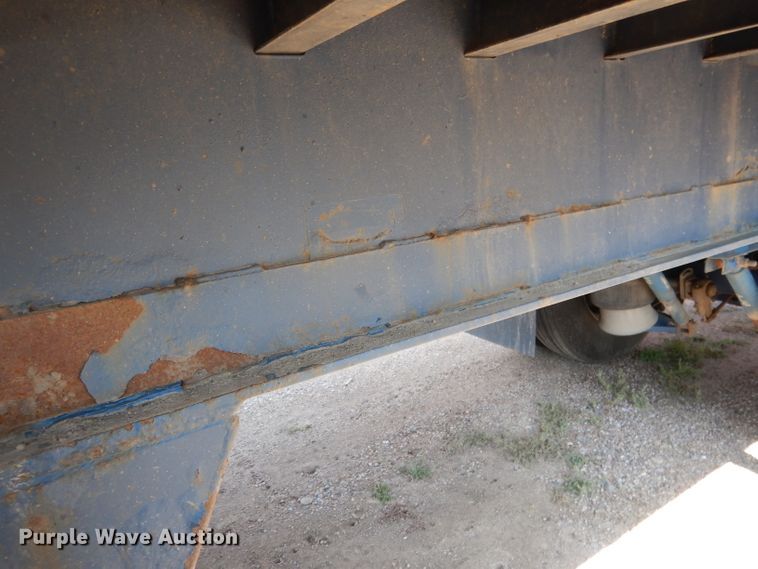 image for item DG5835 1995 Dorsey DGTS flatbed trailer