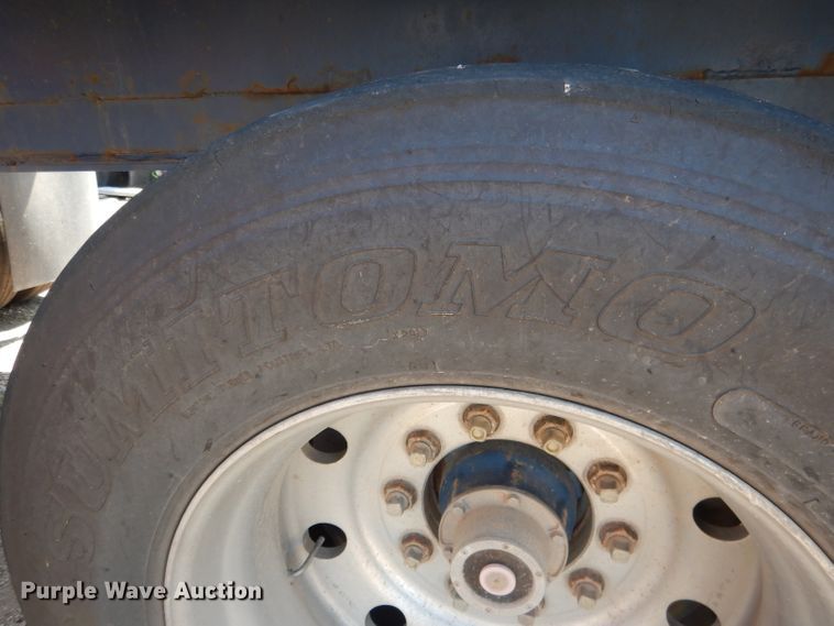 image for item DG5835 1995 Dorsey DGTS flatbed trailer