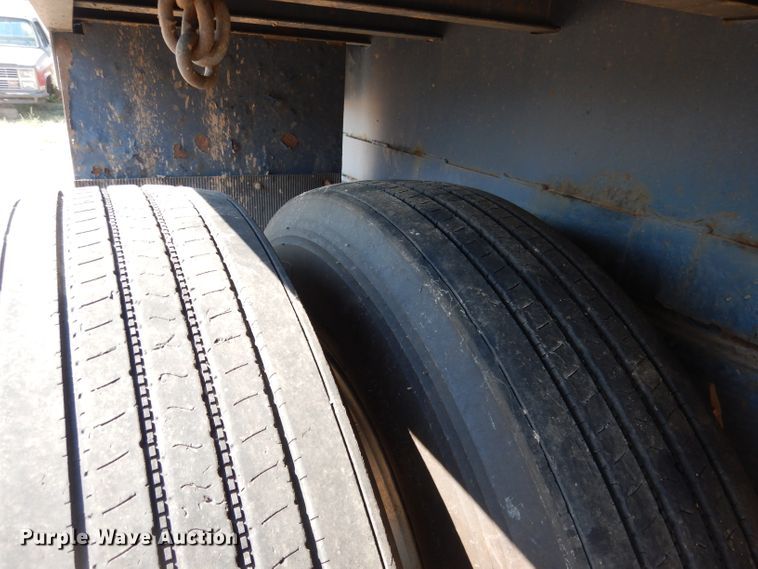 image for item DG5835 1995 Dorsey DGTS flatbed trailer