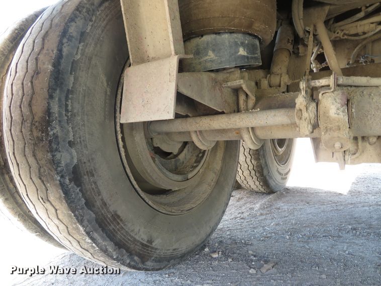 image for item DH1559 2001 Wilson DWH-400W walking floor trailer