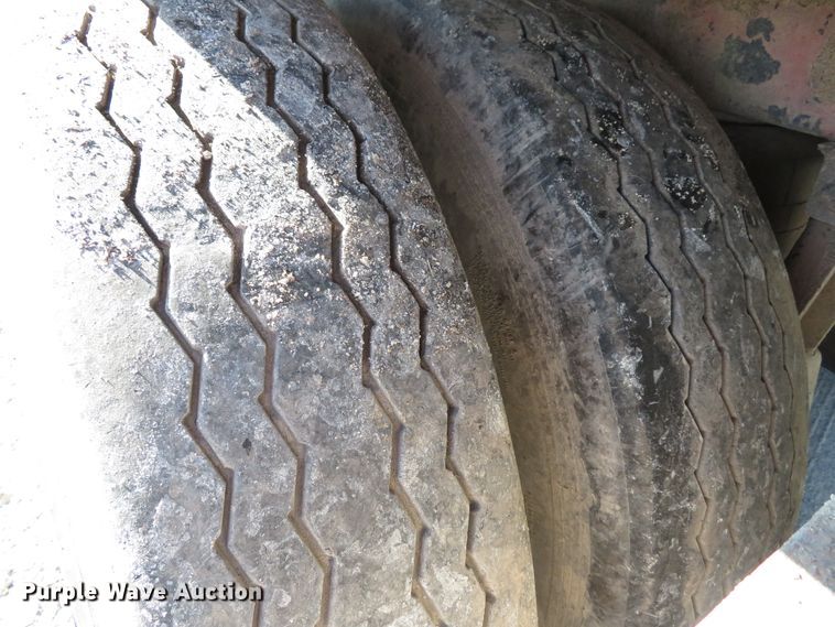 image for item DH1559 2001 Wilson DWH-400W walking floor trailer