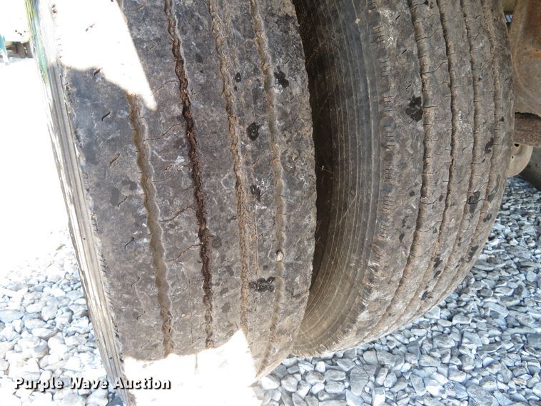 image for item DH1560 1988 Wilkens walking floor trailer