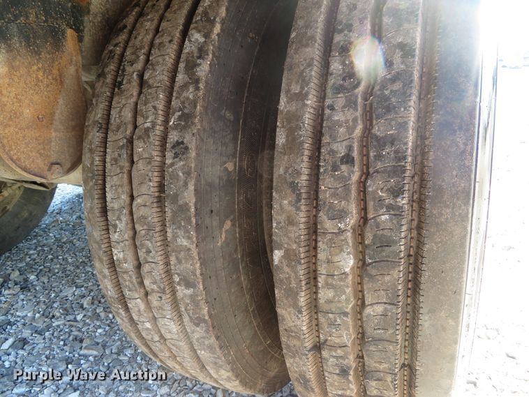 image for item DH1560 1988 Wilkens walking floor trailer