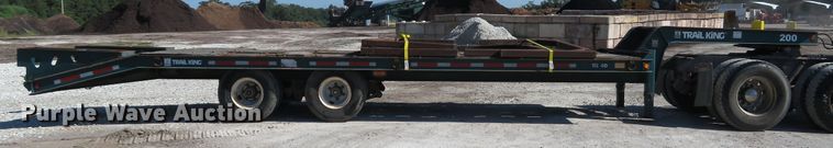 image for item DH1561 2000 Trail King TK40 equipment trailer