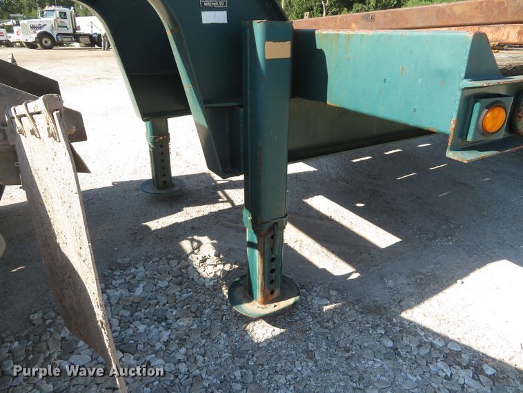 image for item DH1561 2000 Trail King TK40 equipment trailer