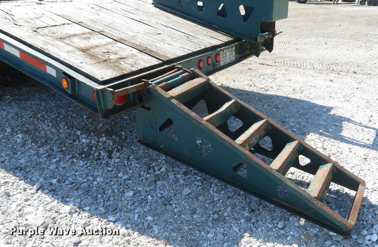 image for item DH1561 2000 Trail King TK40 equipment trailer