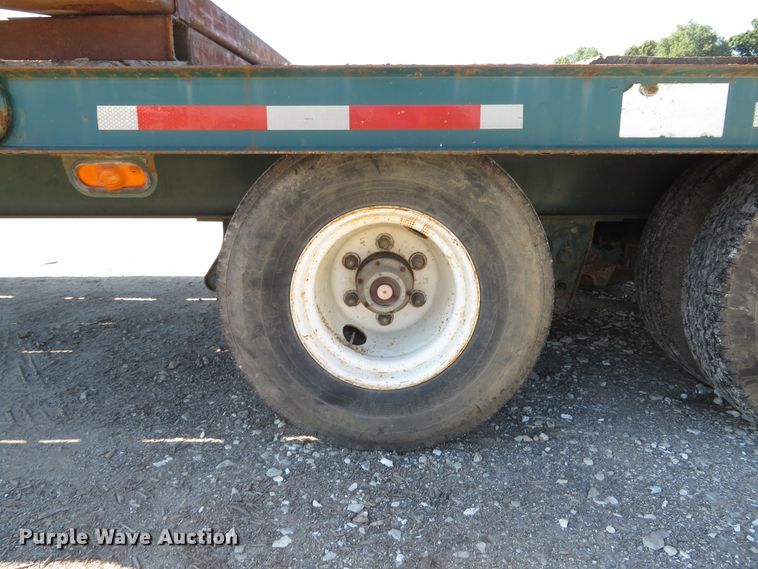 image for item DH1561 2000 Trail King TK40 equipment trailer