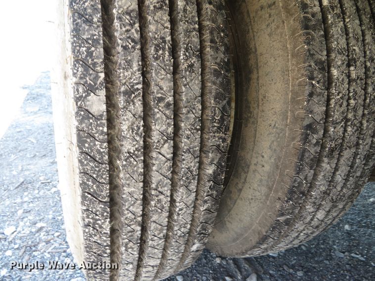 image for item DH1561 2000 Trail King TK40 equipment trailer