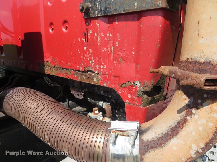 image for item DH1563 1983 Ford LTL9000 semi truck