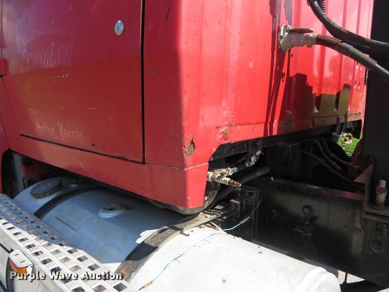 image for item DH1563 1983 Ford LTL9000 semi truck