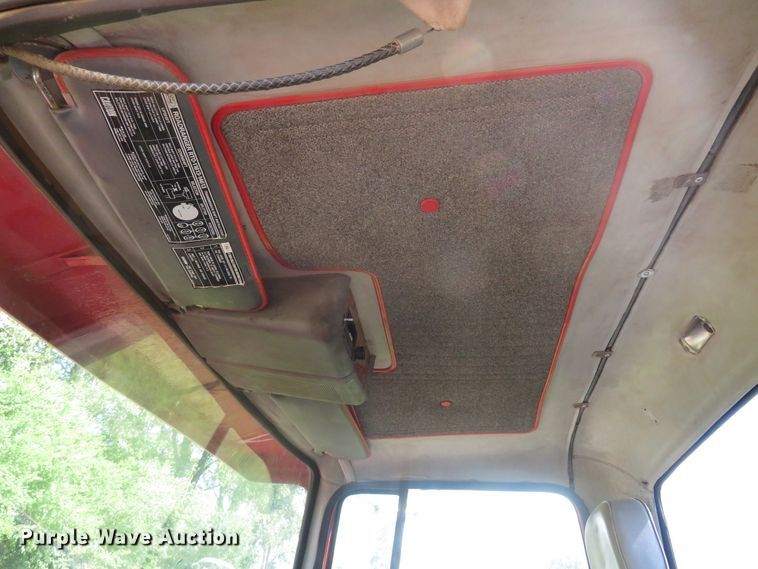 image for item DH1563 1983 Ford LTL9000 semi truck