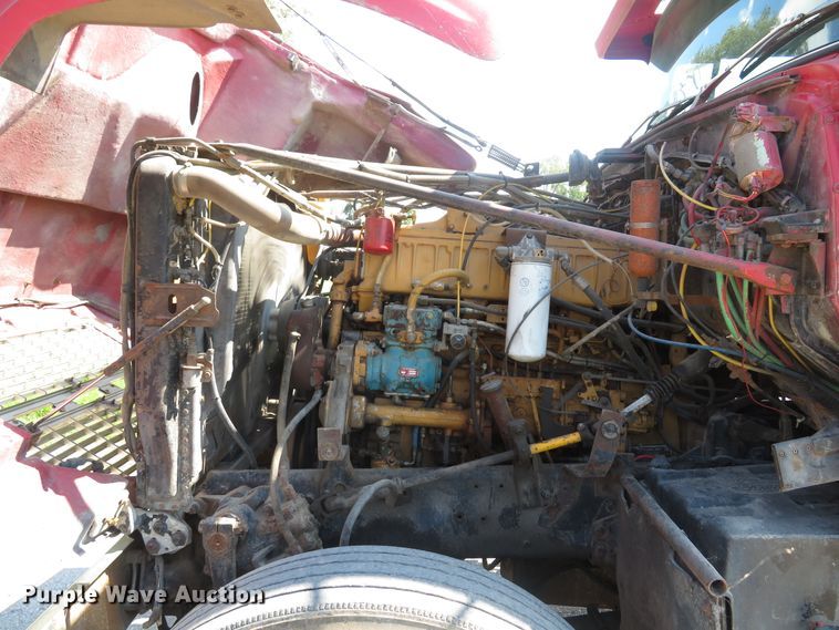 image for item DH1563 1983 Ford LTL9000 semi truck