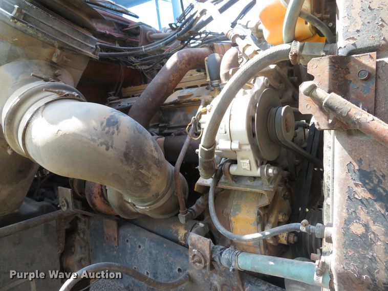 image for item DH1563 1983 Ford LTL9000 semi truck