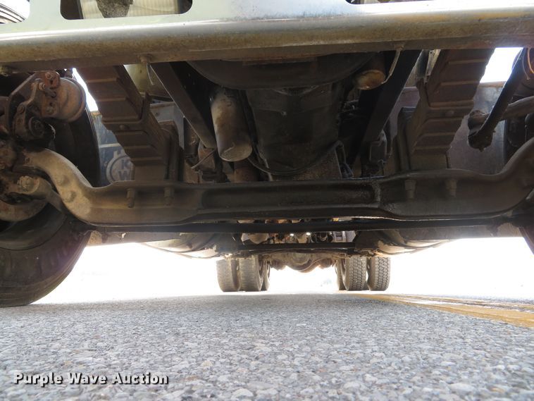 image for item DH1563 1983 Ford LTL9000 semi truck