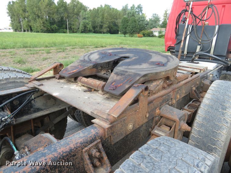 image for item DH1563 1983 Ford LTL9000 semi truck