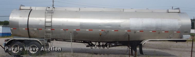 image for item DH2042 1987 Polar Tank Trailers Inc tank trailer