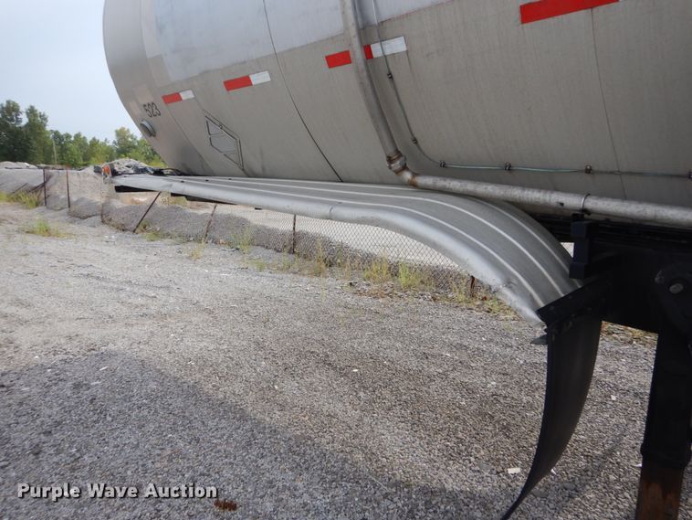 image for item DH2042 1987 Polar Tank Trailers Inc tank trailer