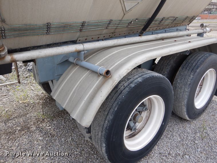 image for item DH2042 1987 Polar Tank Trailers Inc tank trailer