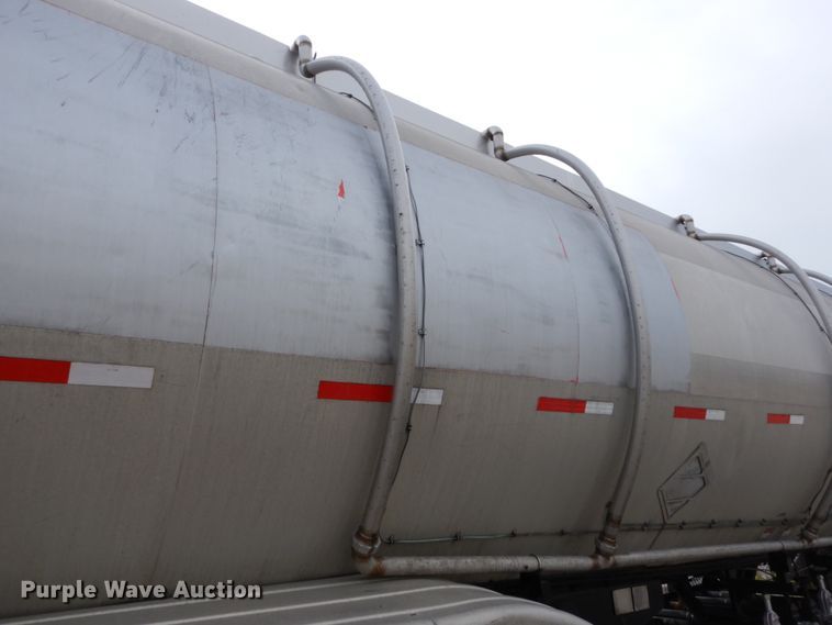 image for item DH2042 1987 Polar Tank Trailers Inc tank trailer