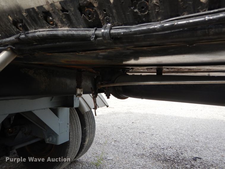 image for item DH2042 1987 Polar Tank Trailers Inc tank trailer