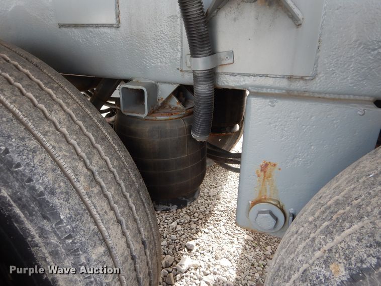 image for item DH2042 1987 Polar Tank Trailers Inc tank trailer