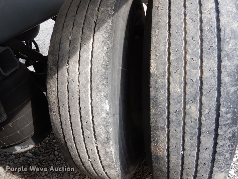 image for item DH2042 1987 Polar Tank Trailers Inc tank trailer