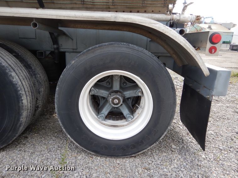 image for item DH2042 1987 Polar Tank Trailers Inc tank trailer
