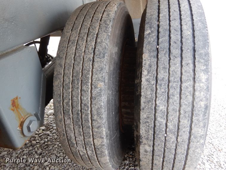 image for item DH2042 1987 Polar Tank Trailers Inc tank trailer